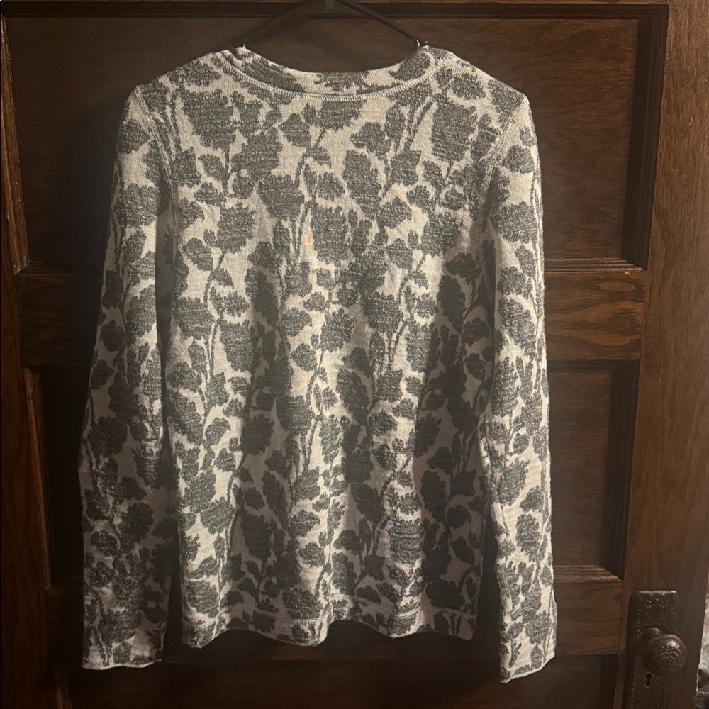 LOFT Charcoal Botanical Patterned Crewneck, Size M - Picture 3 of 5